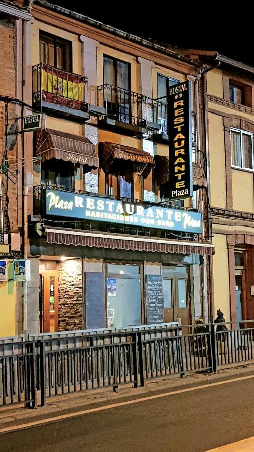 Hostal Plaza Эл Еспинар Экстерьер фото